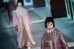 Foto Fashion Show Rancangan Marc Jacobs untuk Louis Vuitton