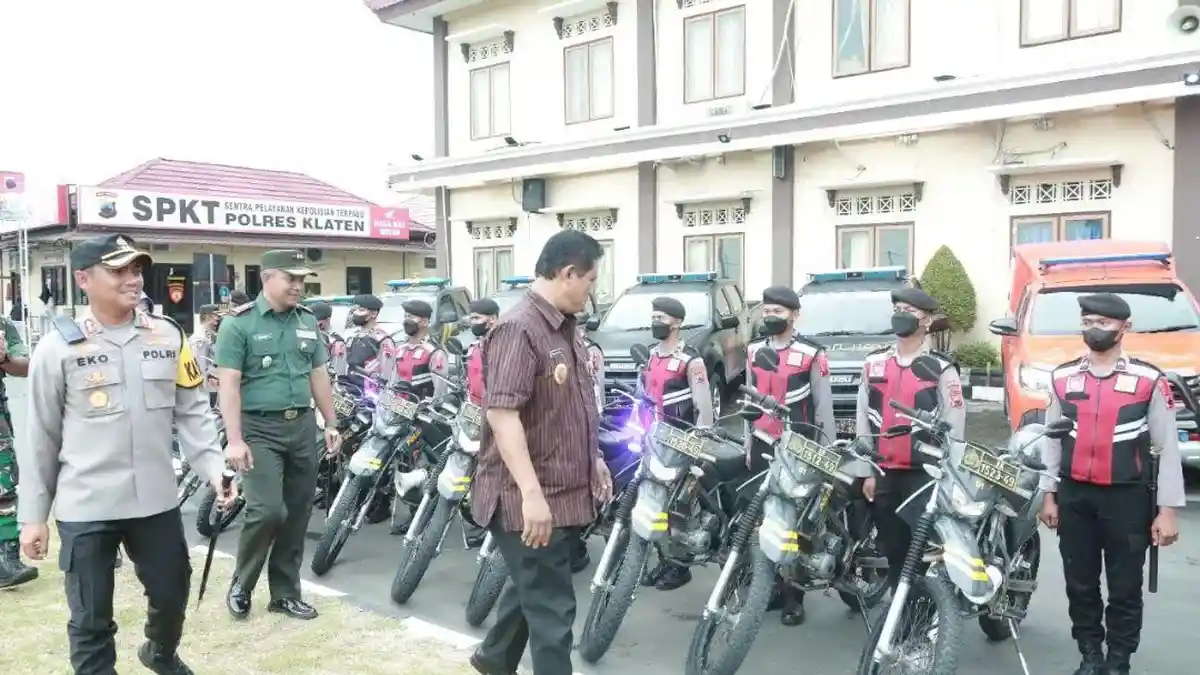 Jelang Perayaan Nataru, Wakil Bupati Klaten Pimpin Apel Gelar Pasukan Operasi Lilin Candi 2022