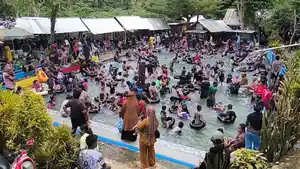 Objek-wisata-alam-Kali-Biru-di-Desa-Battetangga-Kecamatan-Binuang.jpg