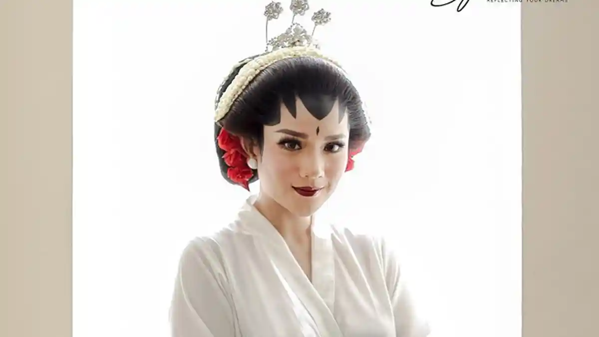 Tak Hanya Bella, Artis Cantik Ini Juga Menikah di Hari yang Sama, Makeup-nya Bikin Pangling!