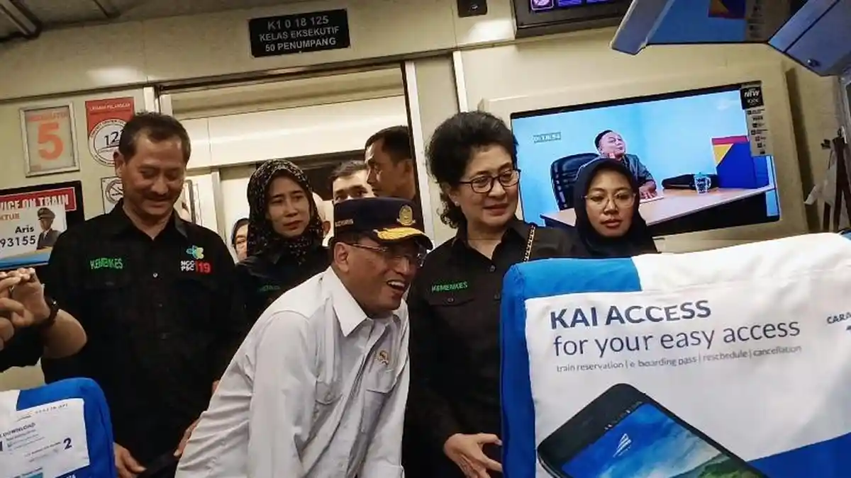 Menhub Budi Karya Lakukan Ramp Check di Stasiun Gambir