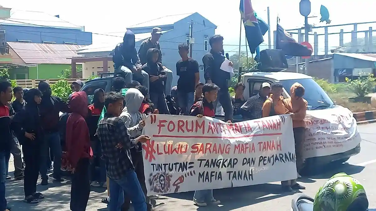 BREAKING NEWS: Kantor Polres Luwu Dikepung Pendemo, Desak Berantas Mafia Tanah