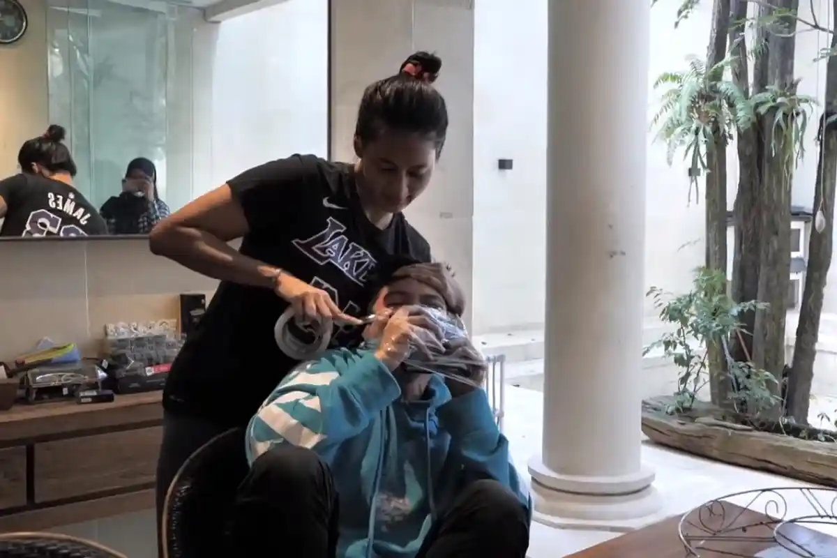 Paula Verhoeven Nekat Lakban HP ke Wajah Baim Wong karena Kesal Dicuekin