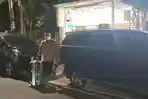 KPK Obok Obok Rumah Ketua PBSI Kota Madiun, Sita Mobil Pajero dan Mercy Berikut Berkas