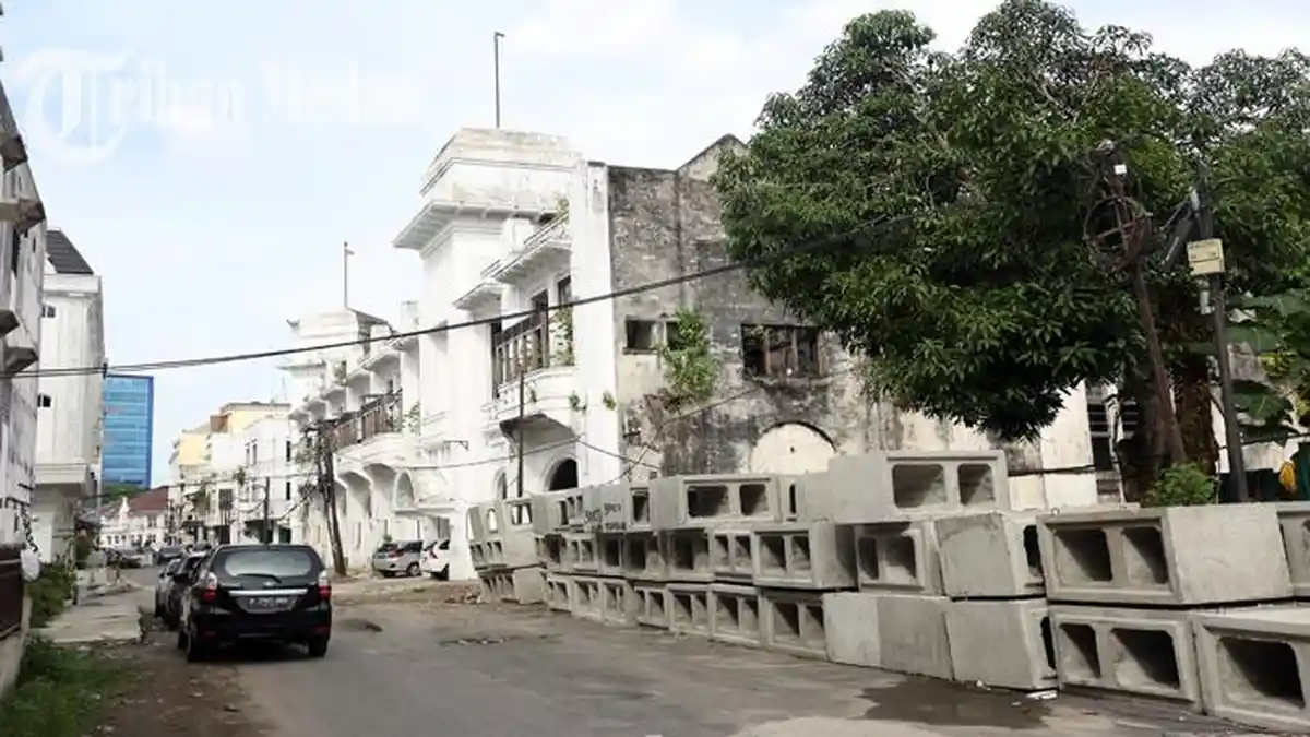 Berita Foto: Revitalisasi Gedung Warenhuis Habiskan Rp 37 Miliar, Endar: Masih Tahap Pematangan DED - 23052023_REVITALISASI-GEDUNG-WARENHUIS_ABDAN-SYAKURO-3.jpg