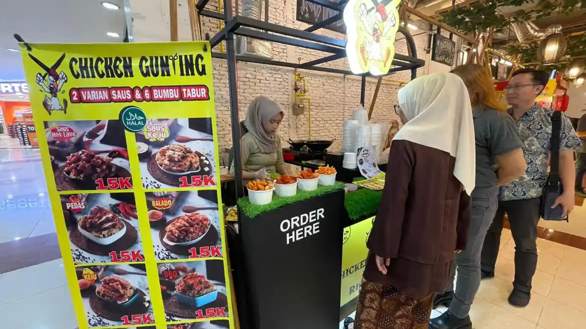 SERUNYA Kulineran di Food Court UMKM Plaza Medan Fair, Ada Puluhan Stan Makanan Khas Indonesia