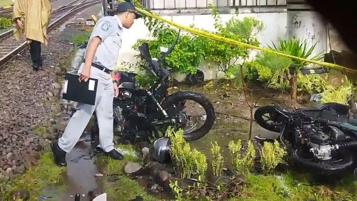 Nasib Penjaga Perlintasan saat Kecelakaan Kereta Api Hantam 7 Pemotor di Magetan, Diamankan Polisi