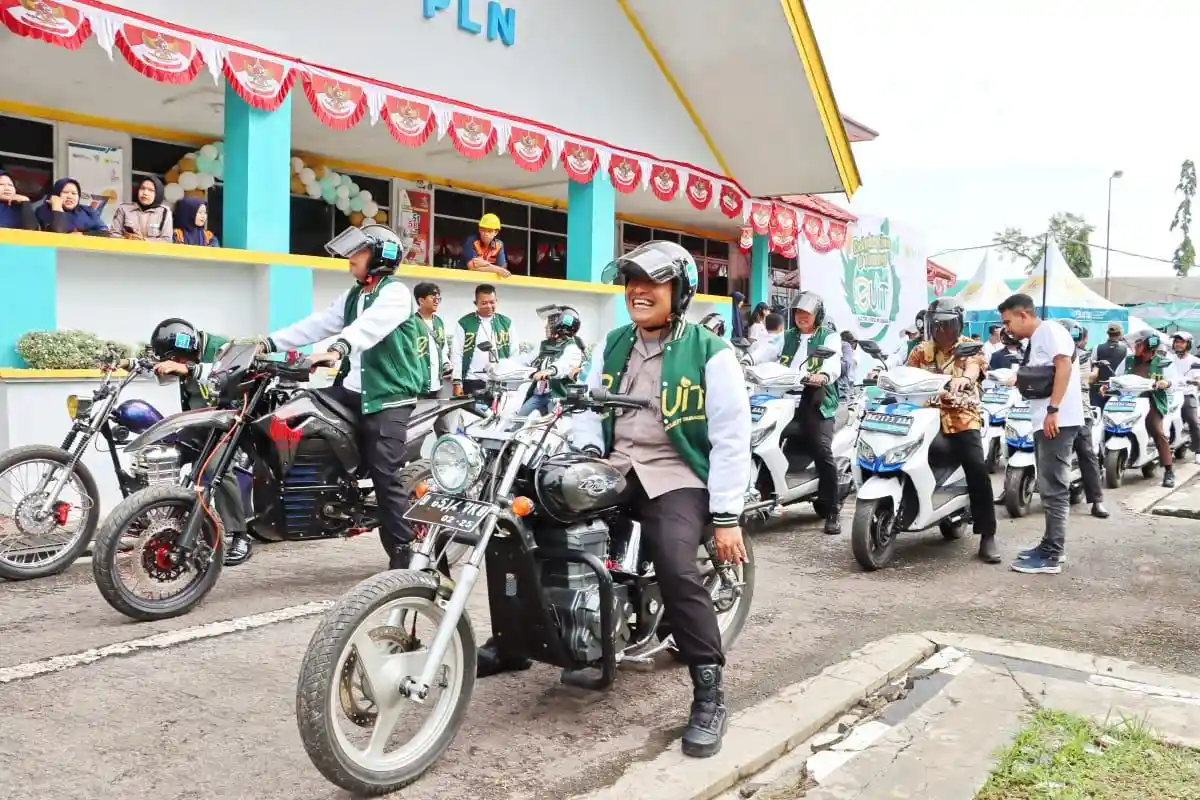 Motor Listrik PLN Diperkenalkan dalam Selebrasi dan Turing, Kapolres dan Dandim Mengendarai Moge
