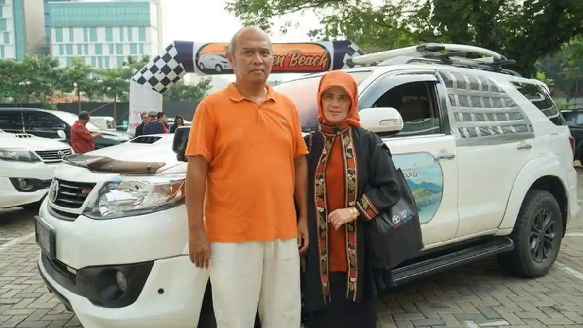 Keliling Dunia, Teddy dan Yana Rombak Toyota Fortuner seperti Rumah