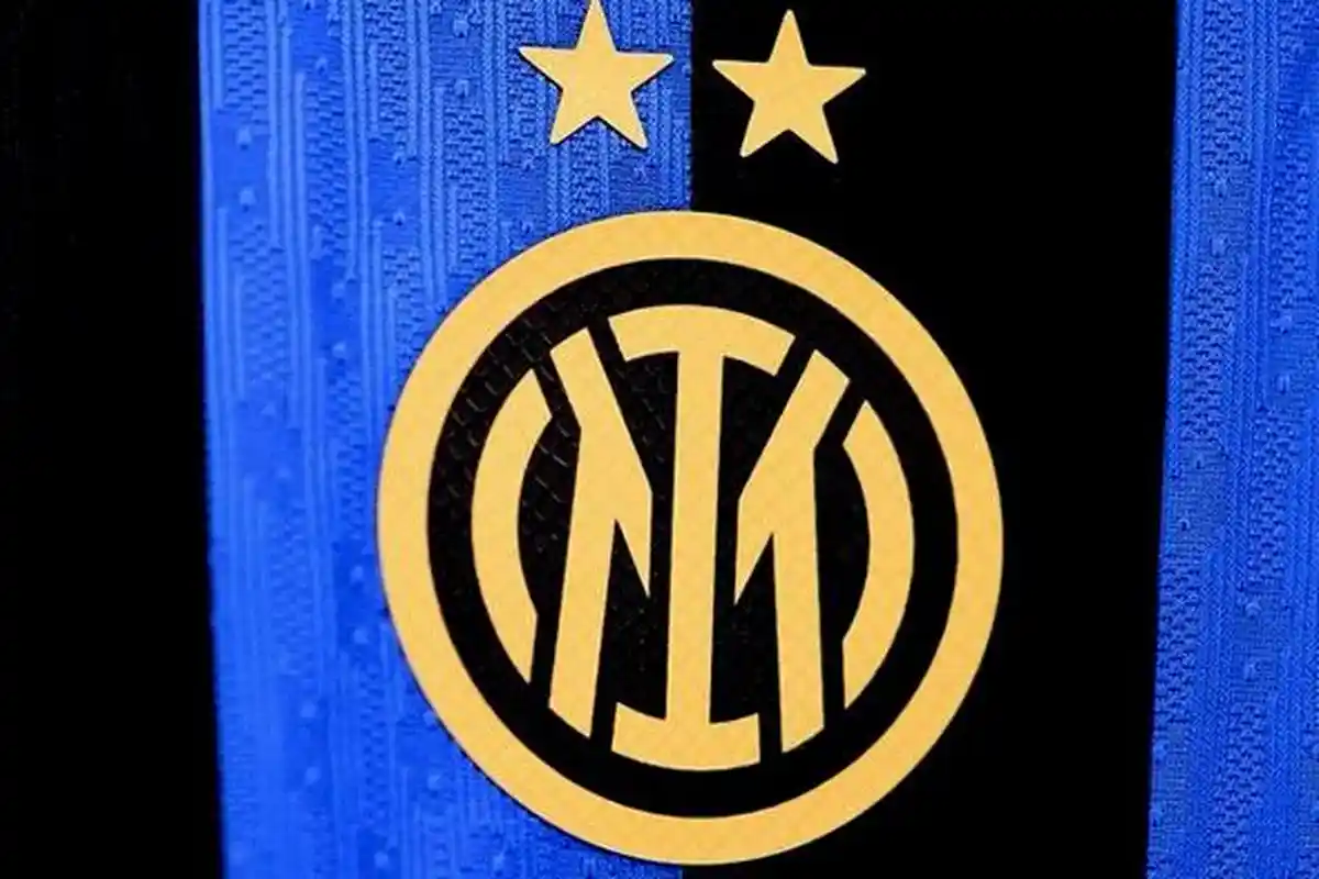 Usai Ditikung Arsenal, Inter Milan Kini Hadapi Persaingan dari Liverpool demi 1 Bek Incaran