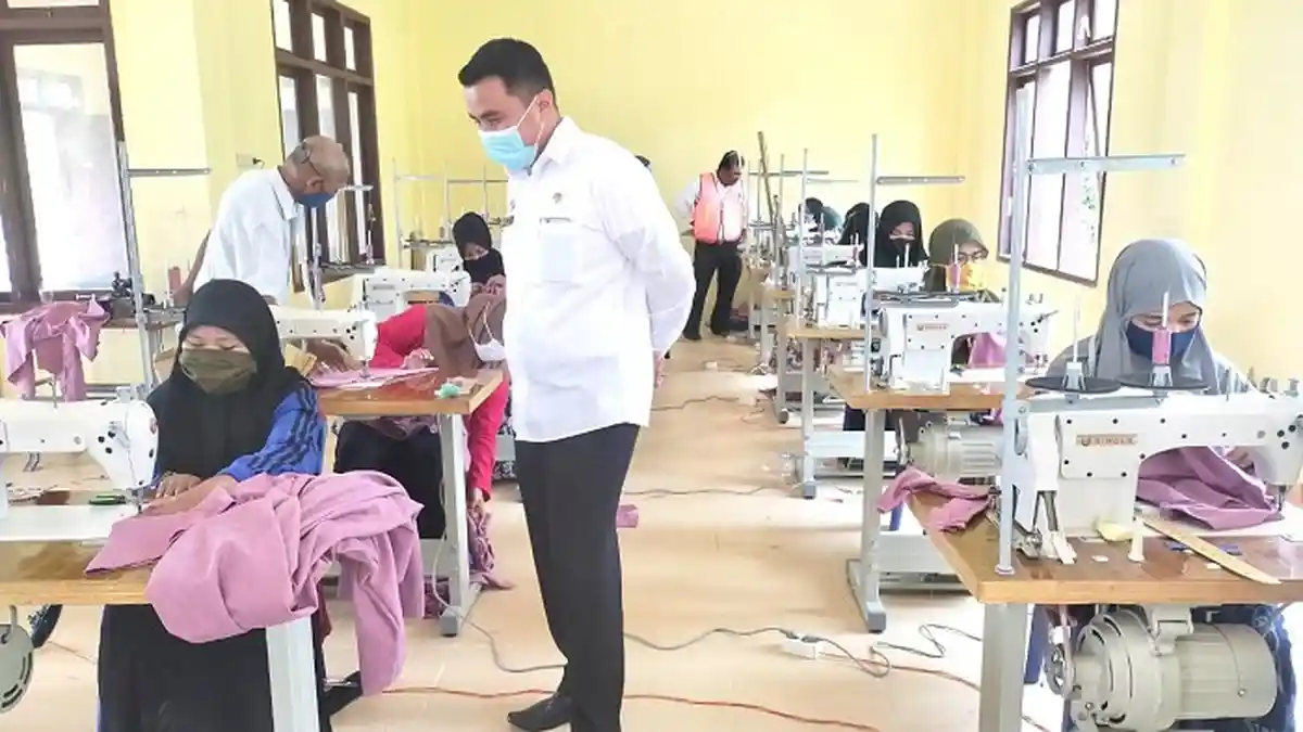 Terbagi atas Empat Bidang Keahlian, BLK Disnaketrans Nagan Raya Latih Kompetensi 80 Pemuda