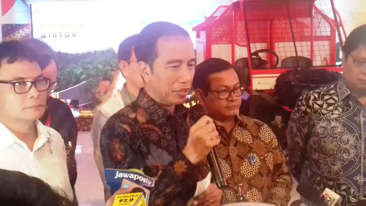 SBY Khawatir Pemerintah Lampaui Batas Kewenangan, Jokowi: Sangat Berlebihan