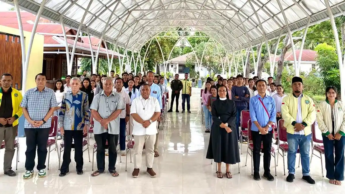 Pemuda Katolik Komcab Kupang 'Bongkar' Dokumen Vos Estis Lux Mundi