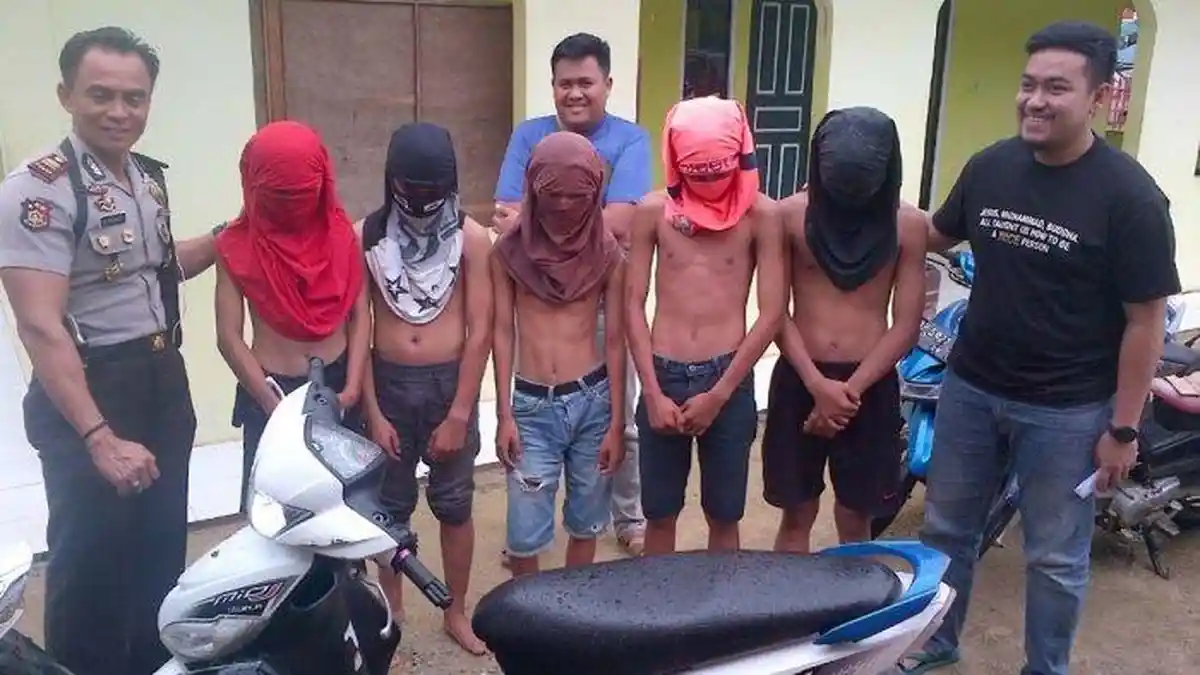 Aksi 14 Begal Cilik, Beraksi di Beberapa Tempat, Kini Disidang dan Minta Maaf Kepada Korbannya