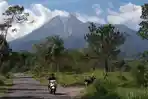 Gunung-Merapi-Masih-Aktif-Desa-desa-KRB-III-di-Klaten-Rutin-Ronda-Malam.jpg