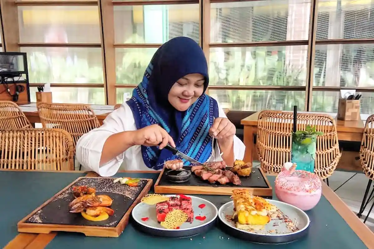 BACAAN DOA SEBELUM MAKAN, Arab dan Latin, Versi Umum dan Hadis Rasulullah, Berharap Berkah Rezeki