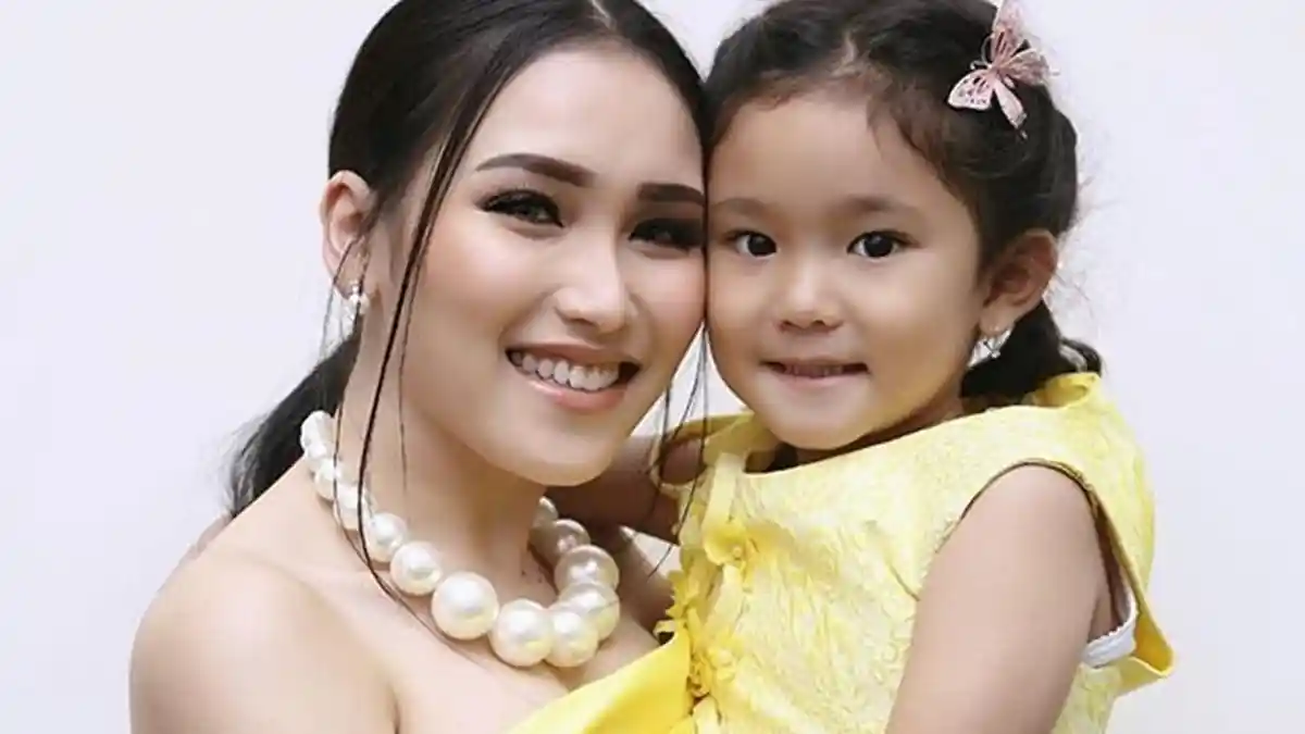 Rela Lakukan Ini di Tengah Kesibukannya, Intip Video Momen Ayu Ting Ting Bareng Putrinya Bilqis
