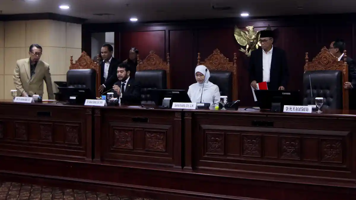 ICW Minta Hakim MK Bukan dari Parpol