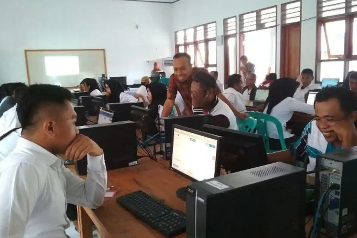 Seperti Inilah Ujian Nasional Berbasis Komputer Paket C di Bolsel