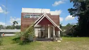 Gedung-Tourism-Information-Center-TIC-di-kawasan-Taman-Wisata-Arboretum-Rio-Alif.jpg
