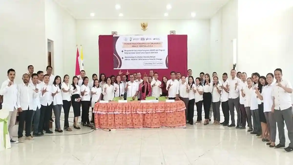 SMAK Loyola Labuan Bajo Tingkatkan Kompetensi Guru terkait Modul Ajar