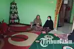 Ibu-Pratu-Dwi-Miftahul-Achyar-Rumina-masih-syok-dengar-kabar-putra-tercinta-gugur.jpg