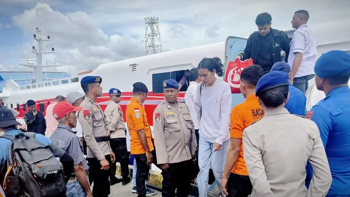 Satgas Banops Polairud Perketat Pengamanan di Pelabuhan Tulehu