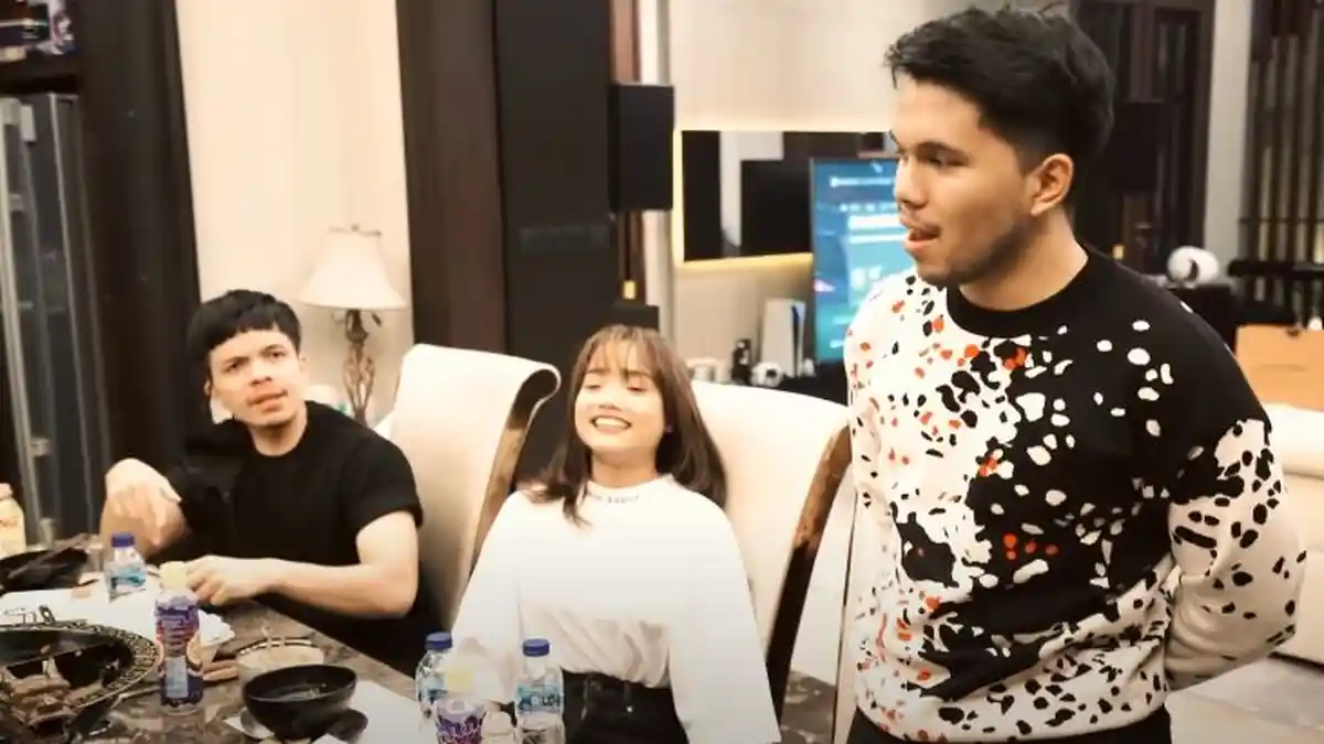 Minta Fuji Cium Tangannya, Aksi Aksi Thariq Halilintar Ditegur Atta Halilintar: Gak Boleh!