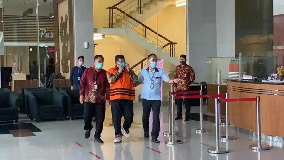 Beda Nasib Totoh Gunawan dan Aa Umbara, Totoh Langsung Ditahan KPK, Aa dan Anak Katanya Sakit