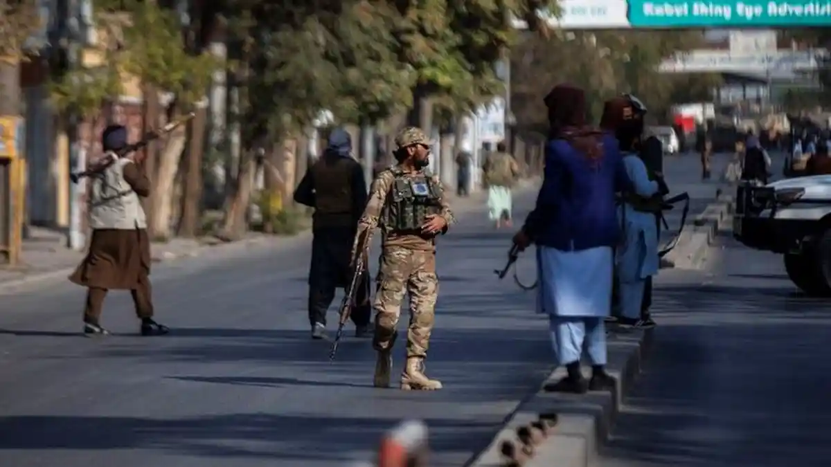 Taliban Sergab Persembunyian ISIS-K di Afghanistan Dini Hari, 4 Milisi Tewas 10 Ditangkap
