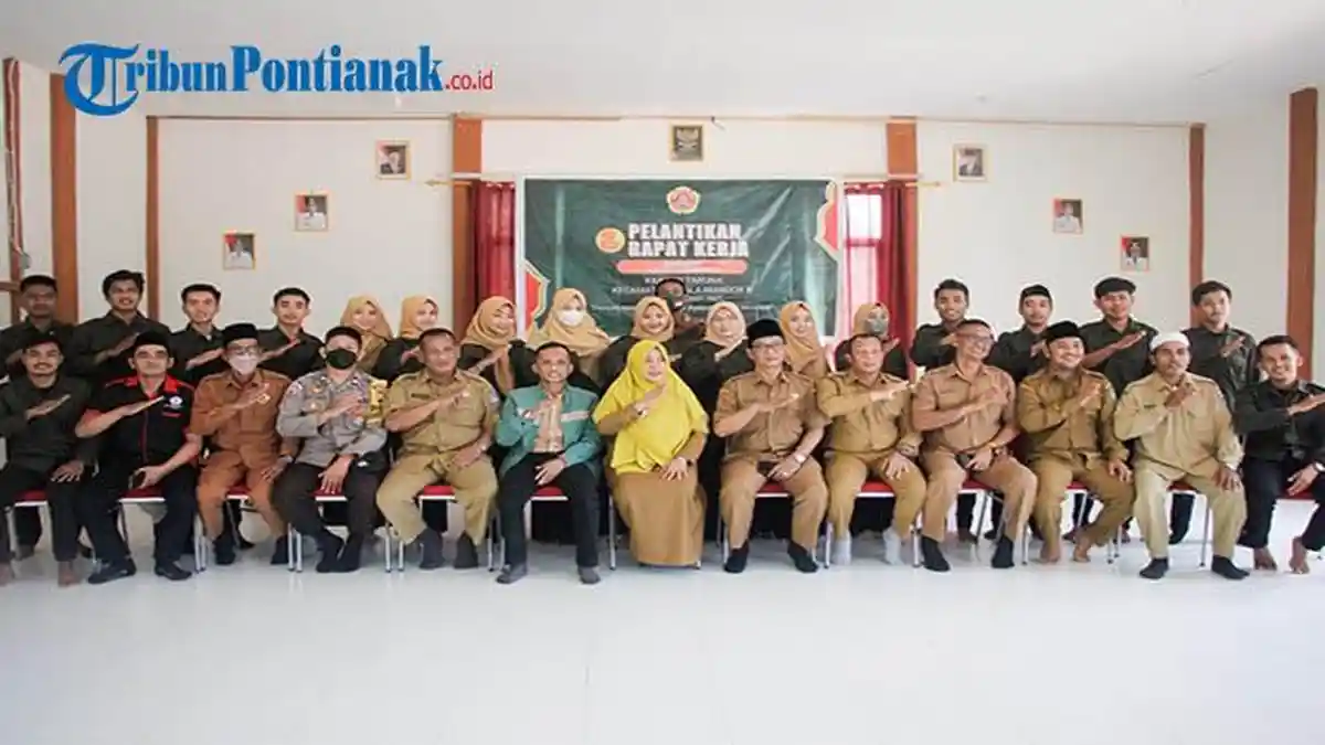 Camat Kuala Mandor B Kukuhkan Forum Komunikasi Karang Taruna