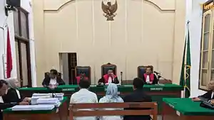 Suasana-ruang-sidang-ketiga-terdakwa-dugaan-korupsi-proyek-jalan-di-Kota-Binjai111.jpg