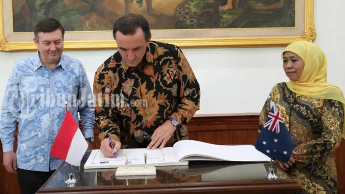 Gubernur Khofifah Bahas Pengiriman 1000 Siswa SMK Jurusan Maritim ke Australia