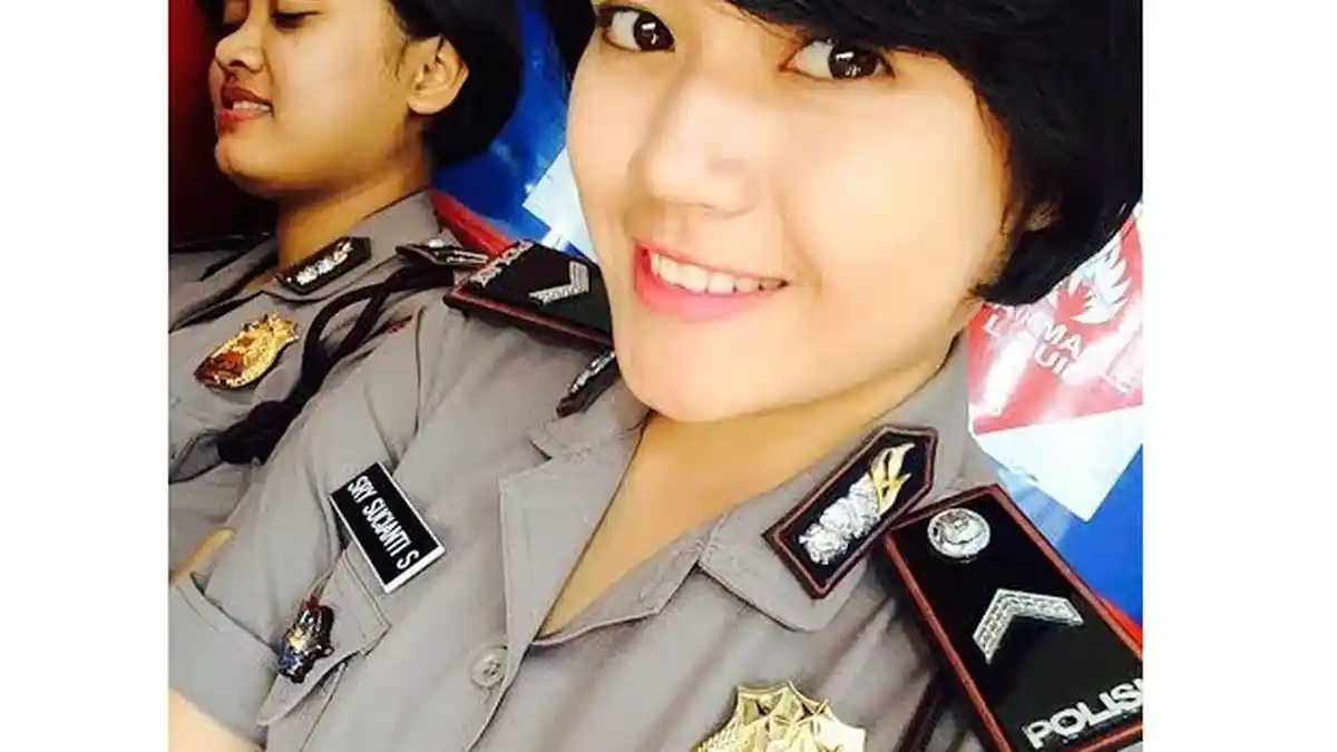 Sucianti, Polwan Barru yang Tak Suka Kosmetik, Paling Bedak Bayi - polwan-cantik_20160929_154956.jpg