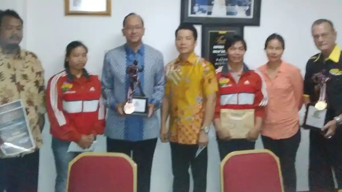 Prestasi Akhir Tahun PABBSI Para Atlet Menerima Bonus