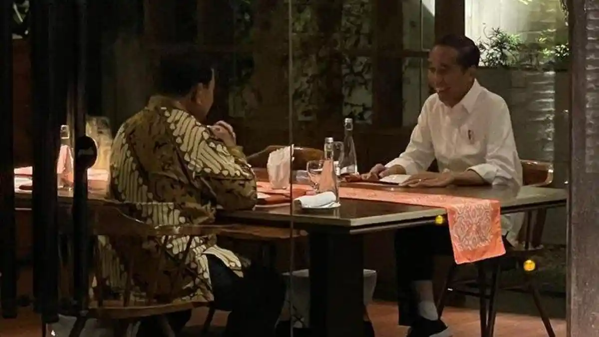 Pertemuan Empat Mata Jokowi dan Prabowo di Ruang Berdinding Kaca, TKN Anggap Sebagai Dukungan