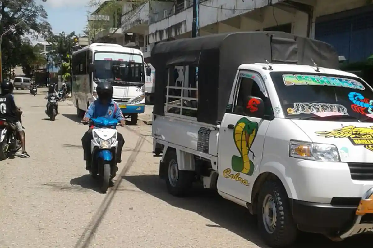 Sopir Angkutan Desa di Belu sebut Bus Damri Mematikan Usaha Mereka, Ini Alasannya