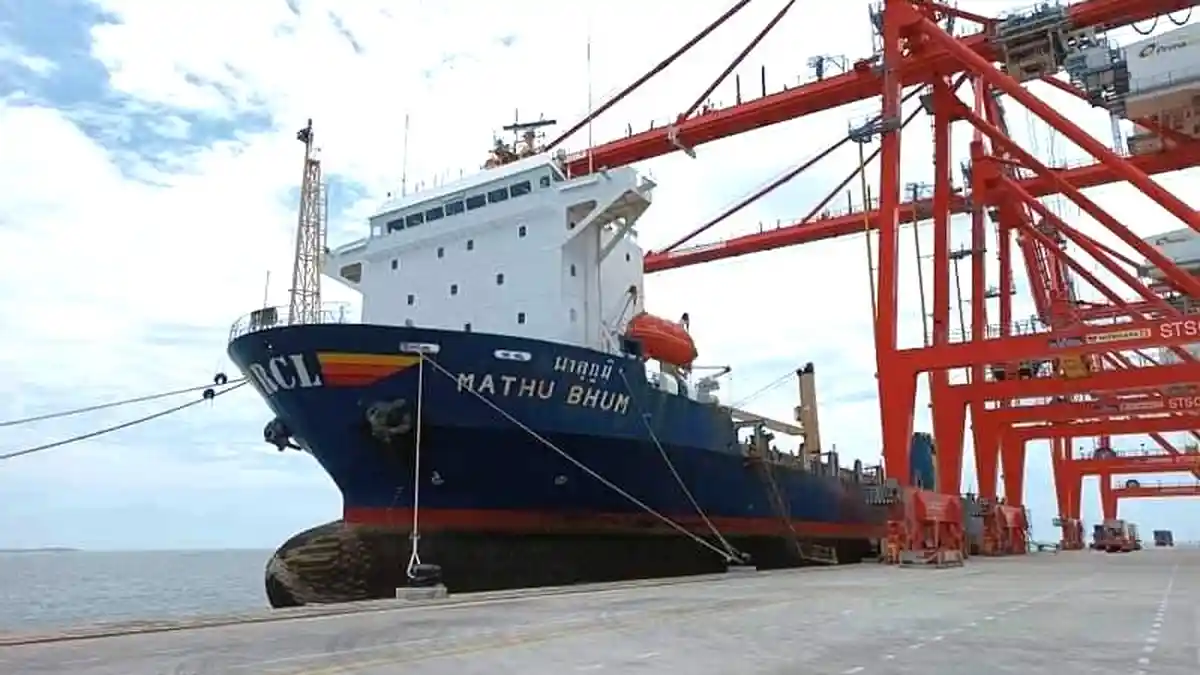 Kapal MV Mathu Bhum yang Diduga Bawa Minyak Goreng Selundupan Akhirnya Dilepas