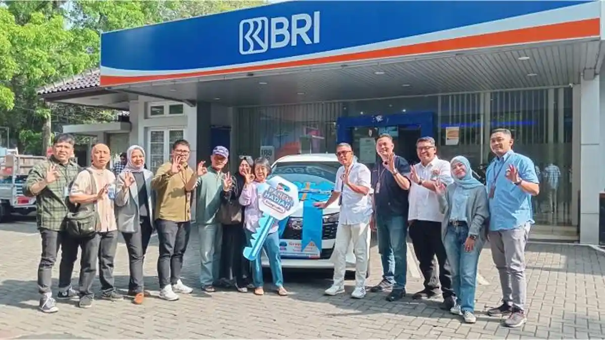 BRI Martadinata Serahkan Mobil dan Motor Kepada Pemenang Panen Hadiah Simpedes