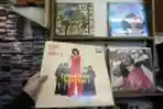 Berburu Kaset, CD, dan Vinyl di Pasar Musik Blok M Square