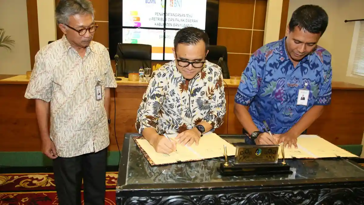 Pemkab Banyuwangi dan BNI Tandatangani MoU Penerapan e-Channel Pembayaran Pajak