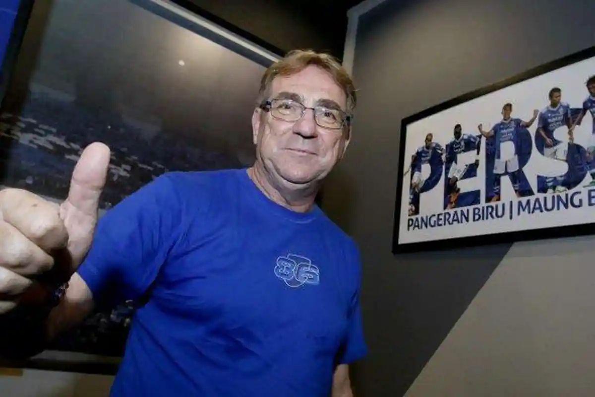 Eks Arema - Pelatih Persib Bandung, Robert Rene Alberts Bongkar Target dan Kondisi Tim Maung Bandung