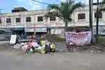 Tumpukan-sampah-di-Jl-Padi-Unggul-Kecamatan-Wonomulyo-Polman-Sulbar.jpg