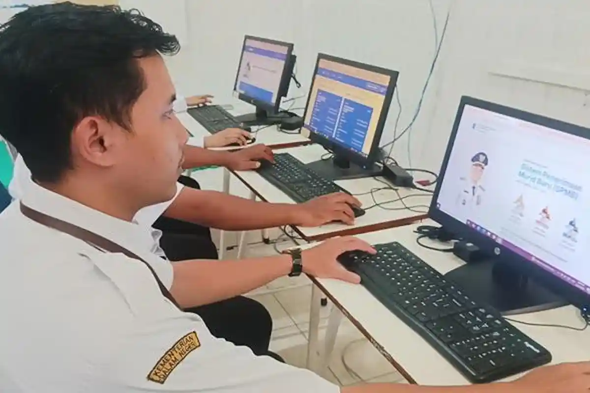 SPMB SMP di Surabaya Dibuka, Ada Dua Jalur, Begini Ketentuan untuk Calon Pendaftar