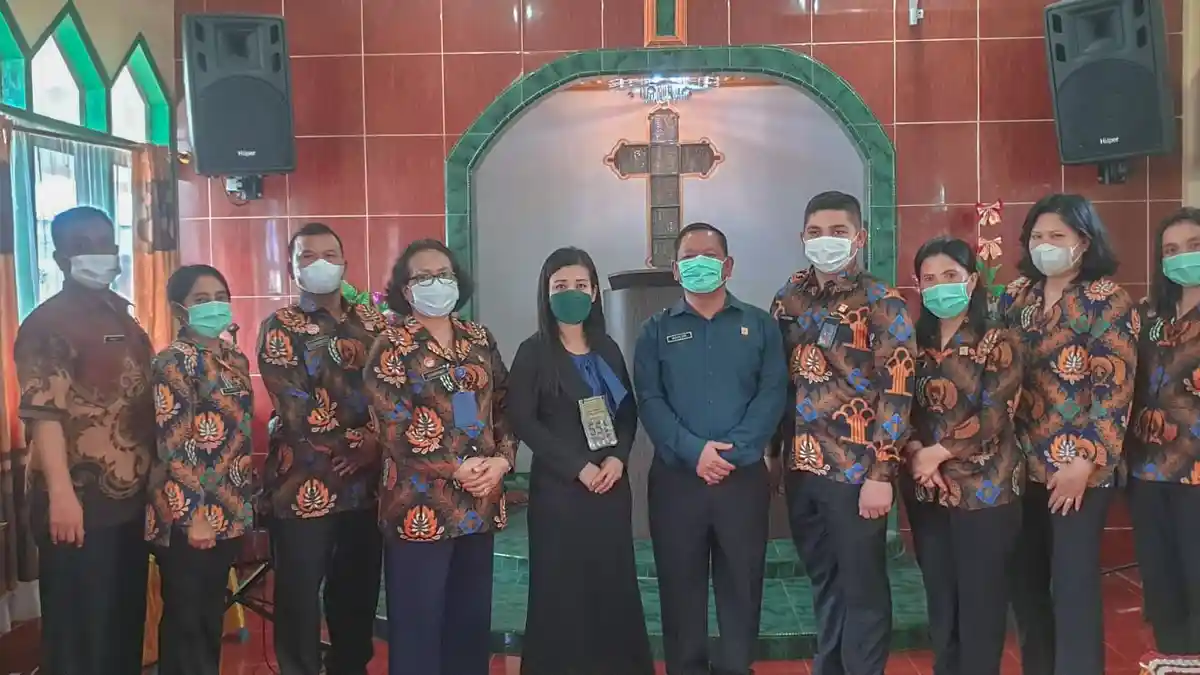 Plt Kelapas Binjai Bersama Pejabat Struktural Ikut Kebaktian di Gereja Oikumene, Ini Pesan Pendeta