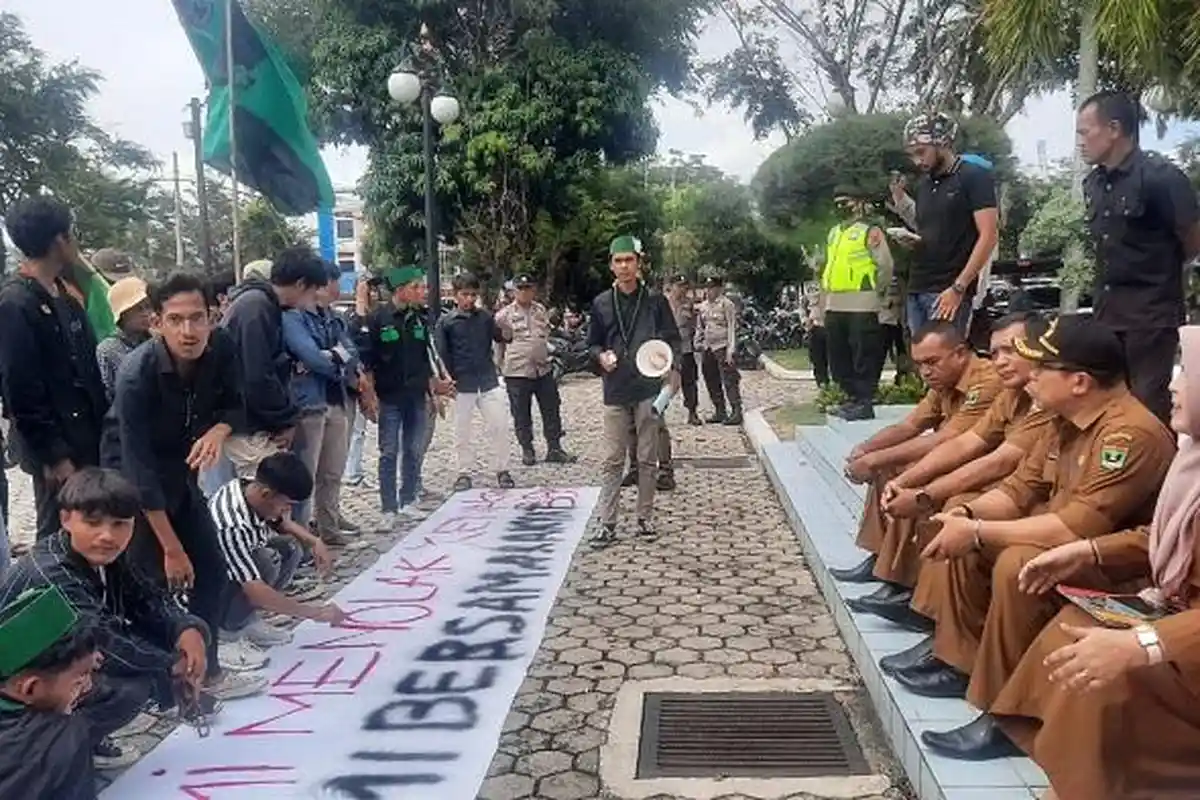 Demo Tolak Kenaikan Harga BBM, DPRD Sumbar Bakal Teruskan Aspirasi ke Pemerintah Pusat