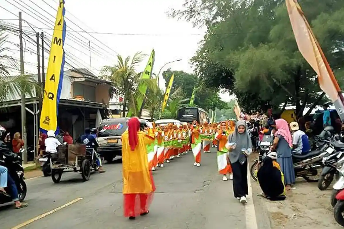 Ribuan Warga Ramaikan Pawai Taaruf di Tuban, Sambut Haul Agung Syekh Maulana Ibrahim Asmoroqondi