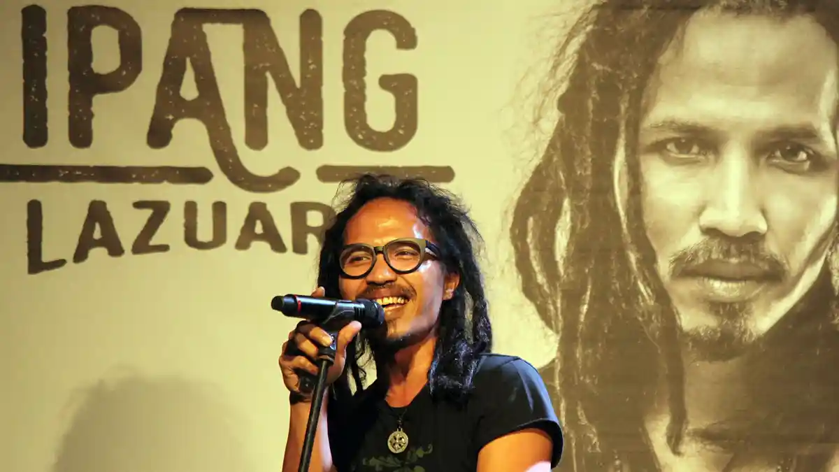 Chord Gitar dan Lirik Lagu Tentang Cinta - Ipang Lazuardy: Mungkinkah Masih Ada Waktu