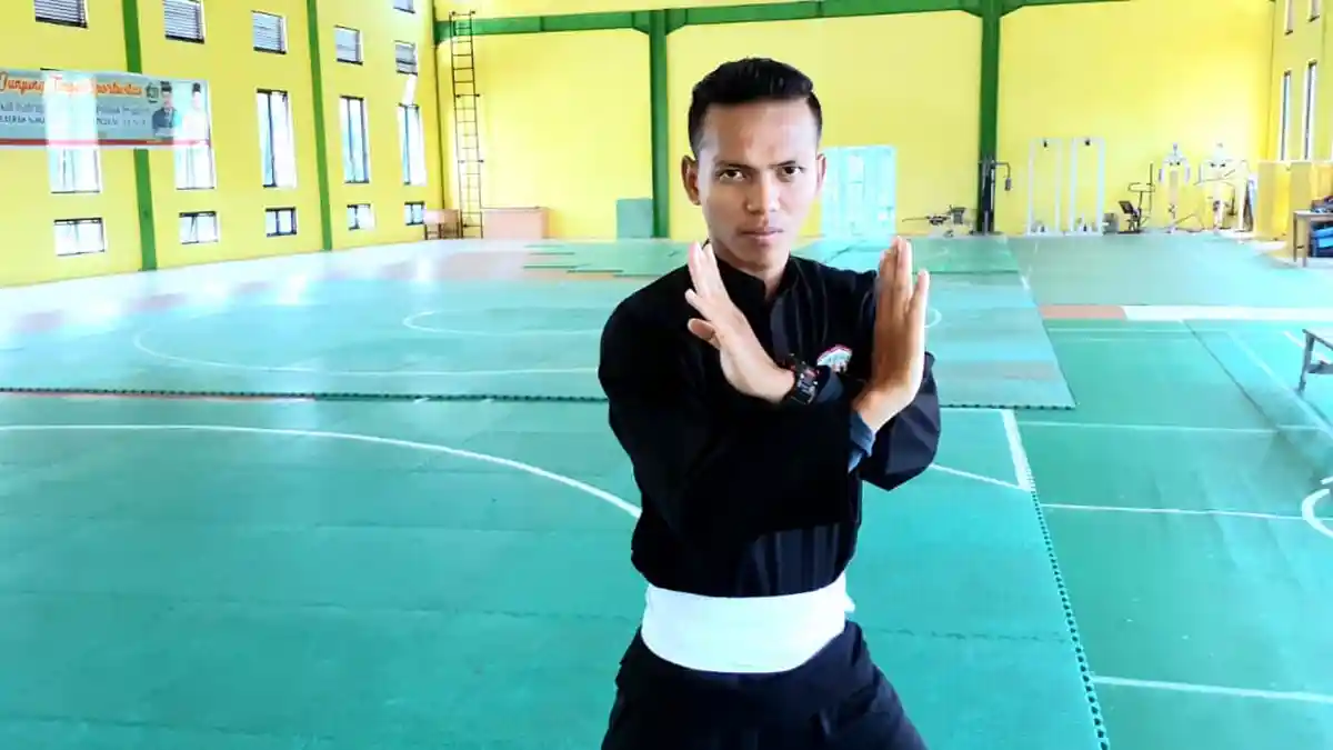 Atlet Pencak Silat Frenko Ginting Percepat Lari agar Pertahanan Kokoh