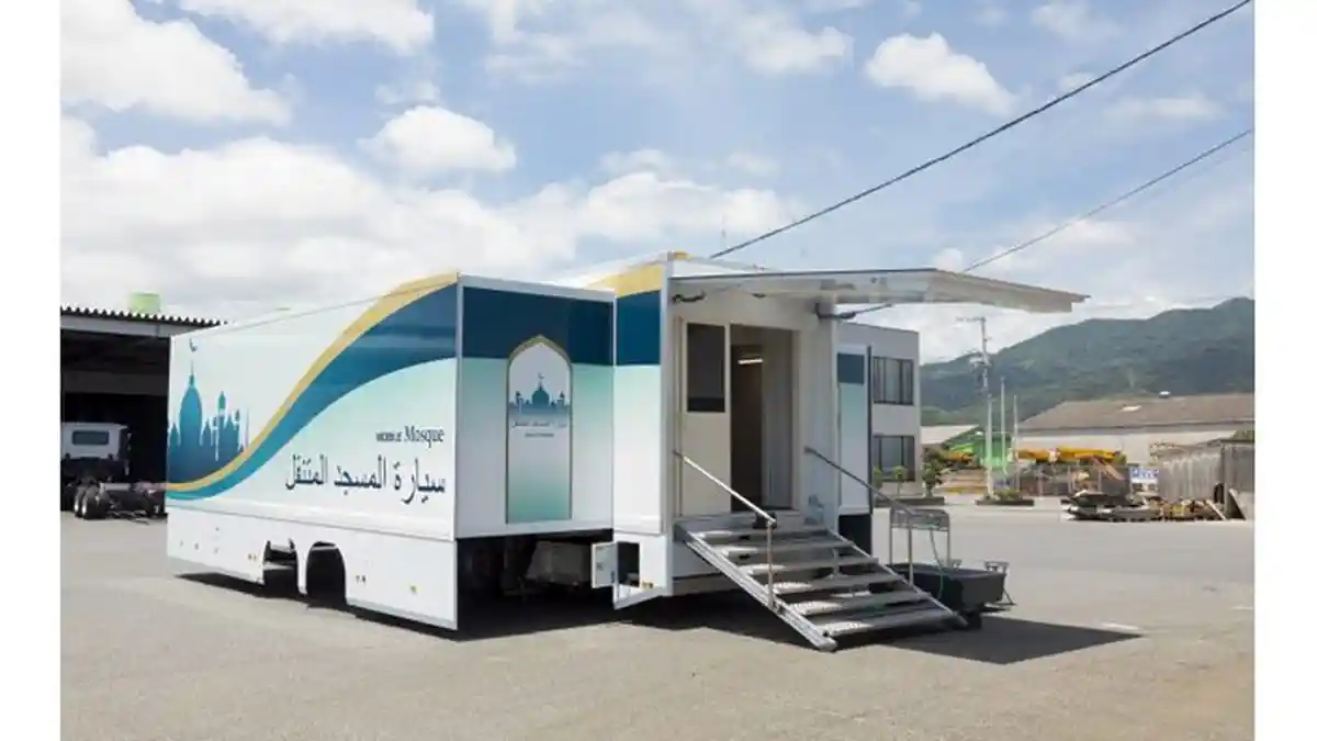 Jadi Tuang Rumah Olimpiade Tokyo 2020, Jepang Buat Masjid Begerak dari Truk Besar